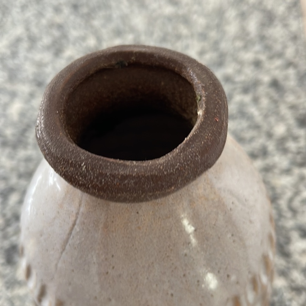 Vase - Picture 2 of 3